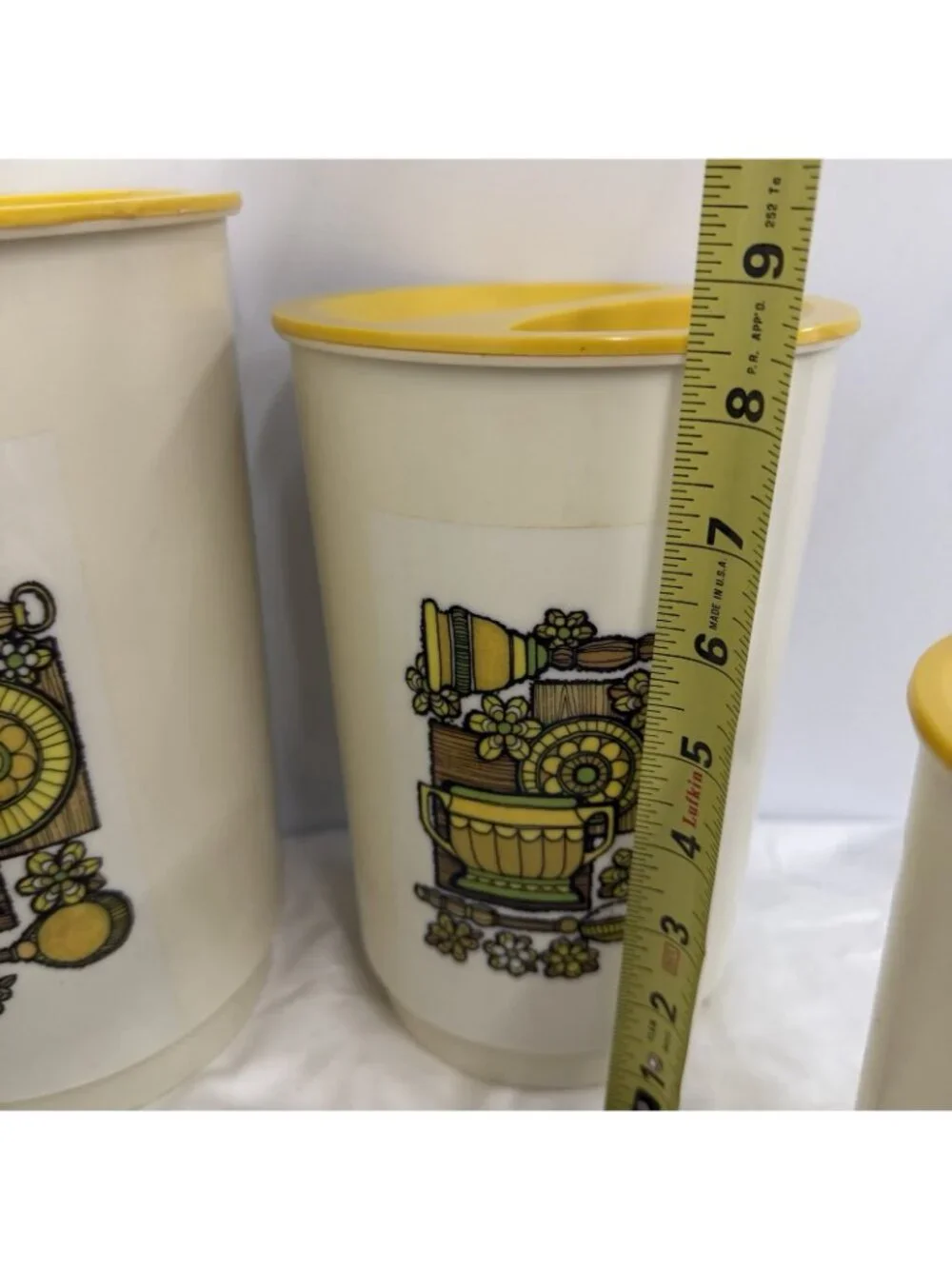 Vintage MCM Nesting Canisters Set of 4 Plastic Kitchen Gourmet 70s Retro Cream